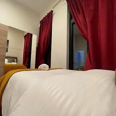 Oneluxstay Near Apartment *